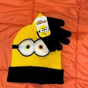 Minions Beanie with Glove Set (NWT) Unisex